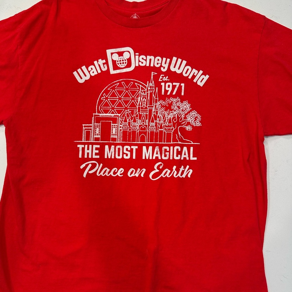 Disney Parks Walt Disney World Tee, red size L